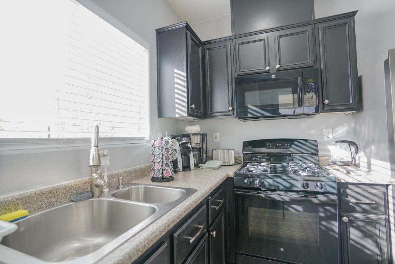 Ultra Modern Las Vegas Home 20min From The Strip Exterior foto