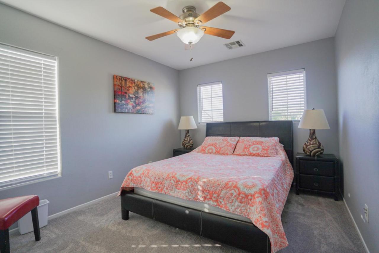 Ultra Modern Las Vegas Home 20min From The Strip Exterior foto