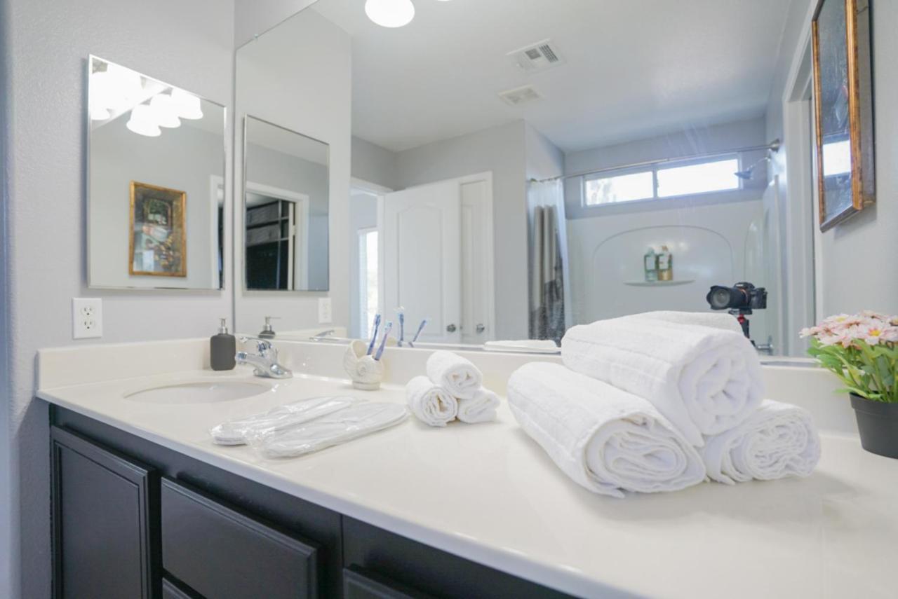 Ultra Modern Las Vegas Home 20min From The Strip Exterior foto