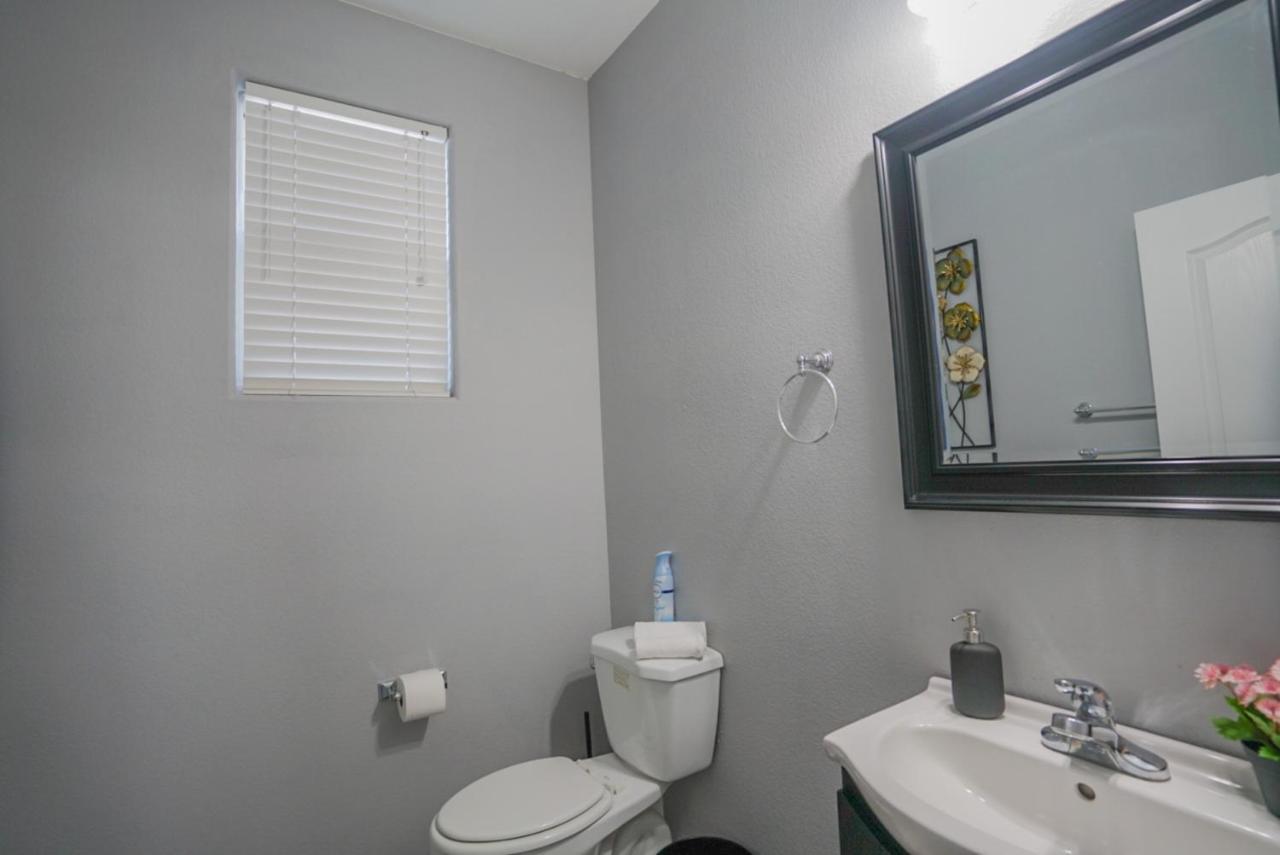 Ultra Modern Las Vegas Home 20min From The Strip Exterior foto